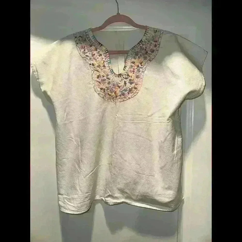 NWOT Handmade In Mexico, Pastel Colored Embroidered Women’s Blouse 100% Cotton M